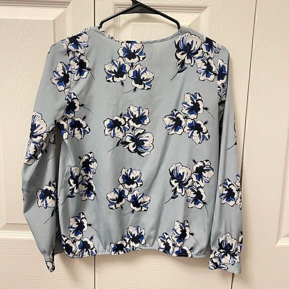 Ann Taylor Loft Floral Blouse Top - Picture 2 of 3